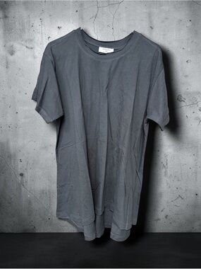 Short Sleeve Crewneck T-Shirt in black oversized
